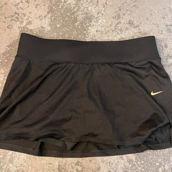 NWT Nike DriFit Skort Golf Tennis Skirt Small Black - Picture 1 of 4